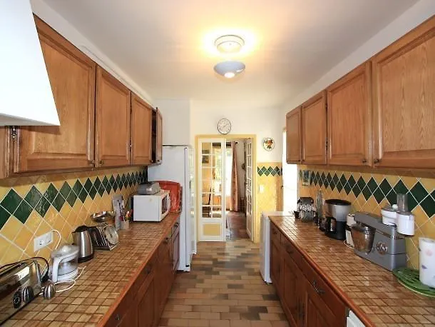 Luxury Villa With Jacuzzi In Carpentras Provence