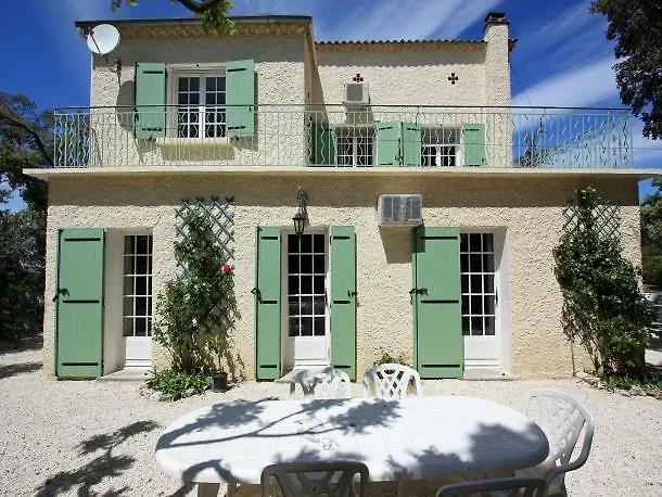 Luxury Villa With Jacuzzi In Carpentras Provence France