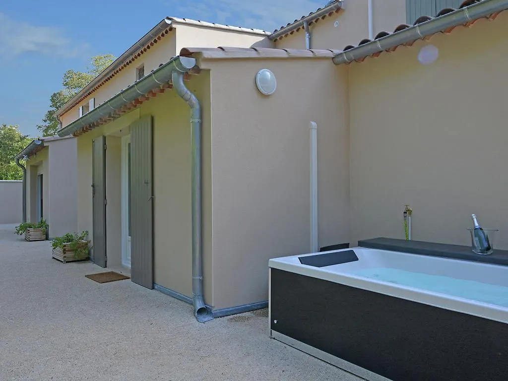 Luxury Villa With Jacuzzi In Carpentras Provence