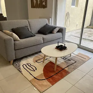  Apartamento Climatise Avec Cour En Centre